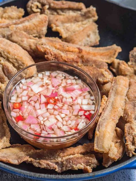 Sukang Sawsawan: Spiced Vinegar Dipping Sauce .